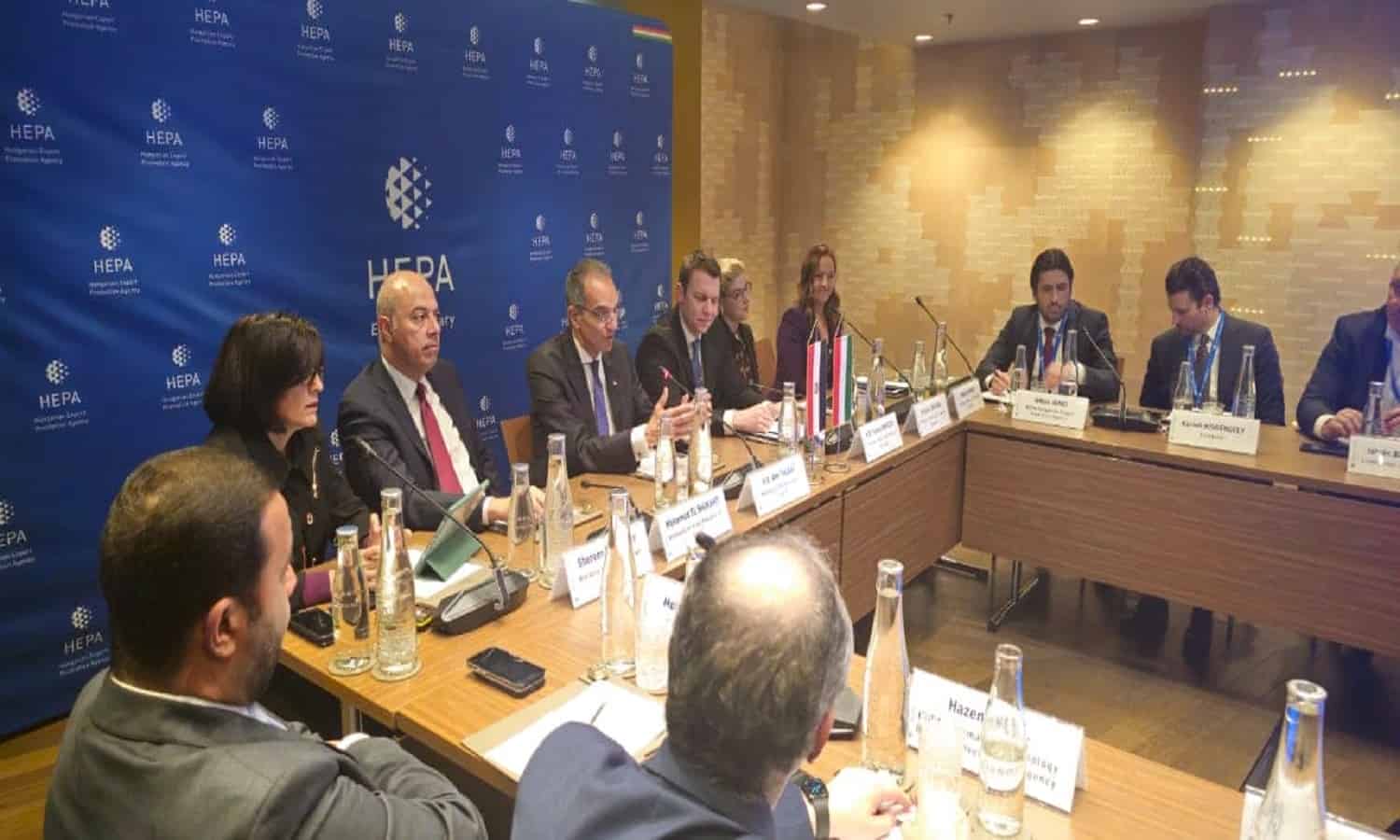 مصر تبحث مع المجر فرص التوسع فى التعاون فى مشروعات البنية الرقمية الدولية
